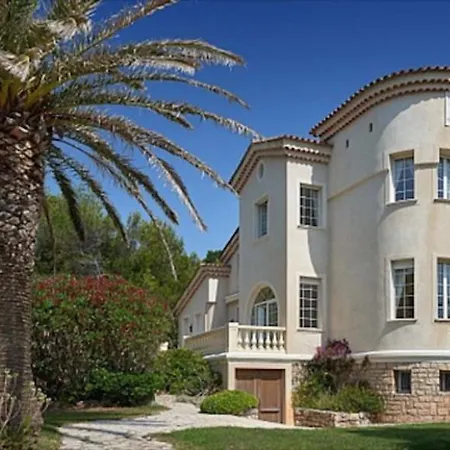 Villa De La Garoupe *